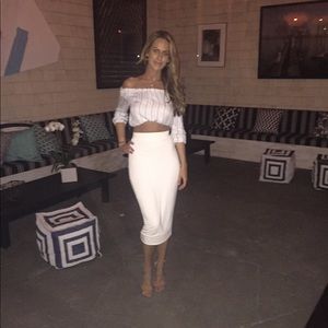 SOLD‼️ Naked wardrobe white skirt size XS